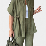 Marina – Conjunto Elegante de Camisa y Pantalones para un Estilo Sofisticado