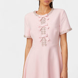 María – Vestido Midi Acampanado con Lazo Brillante para Momentos Especiales