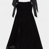 Clara – Vestido Midi de Terciopelo Sin Tirantes Ideal para Noches Elegantes