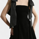 Clara – Vestido Midi de Terciopelo Sin Tirantes Ideal para Noches Elegantes