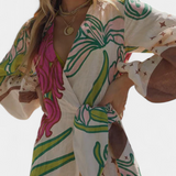 Valentina – Vestido Cruzado Floral con Estilo Bohemio y Elegante