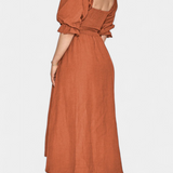 Petra – Vestido Elegante y Romántico para Brillar cada Día