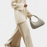 Nuria – Conjunto de Lounge Plisado Oversized para Un Estilo Confortable y Chic