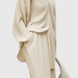 Nuria – Conjunto de Lounge Plisado Oversized para Un Estilo Confortable y Chic