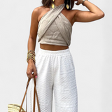 Clara – Top Halter Refrescante y Sofisticado para el Verano