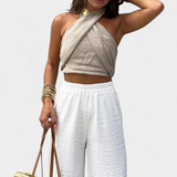 Clara – Top Halter Refrescante y Sofisticado para el Verano