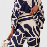 Estela – Conjunto Estampado de Dos Piezas con Estilo Sofisticado