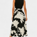 María – Vestido Floral con Abertura para un Look Elegante y Femenino