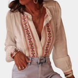 Clara – Camisa Soleil Bohème Con Estilo Artesanal y Elegancia Sin Esfuerzo