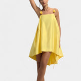 Lourdes – Vestido Mini Romántico con Detalle Encantador