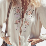 Mariana – Blusa Étnica Con Bordados Florales Para Un Look Fresco Y Chic