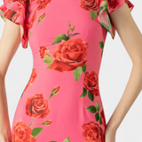 Ariadna – Vestido Qipao con Estampado de Rosas Moderno y Sofisticado