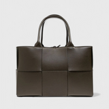 Claudia – Bolso de Compras Woven con Estilo y Elegancia