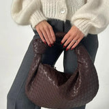 Darcie – Bolso de Hombro Mediano Tejido Con Estilo Refinado