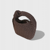Ángela – Bolso Mini Woven con Estilo Único y Encanto Atemporal