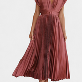 Nuria – Vestido Elegante con Estilo Moderno y Comodidad Inigualable