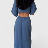 Nerea – Vestido Fluido con Lazo Frontal y Cut-Outs, Elegancia y Comodidad para Cada Ocasión