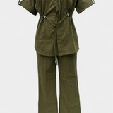 Marina – Conjunto Elegante de Camisa y Pantalones para un Estilo Sofisticado