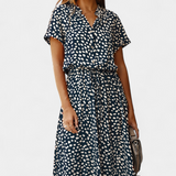 Renata – Vestido Midi de Lunares Con Estilo Juguetón y Comodidad Inigualable