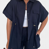 Marina – Conjunto Elegante de Camisa y Pantalones para un Estilo Sofisticado