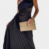 Leire – Vestido de Cóctel Asimétrico con Estilo Único y Elegancia Atemporal
