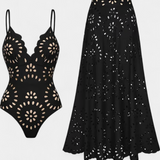 Rocío – Traje de Baño Elegante Con Falda y Detalles Florales