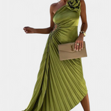 Leire – Vestido de Cóctel Asimétrico con Estilo Único y Elegancia Atemporal