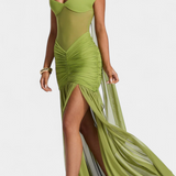 Teresa – Vestido Largo con Elegante Escote y Toque Sofisticado