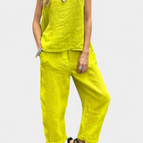 Lola – Conjunto de Chaleco y Pantalón Sin Mangas en Algodón Lino con Estilo Único y Elegante