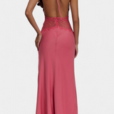 Clara – Vestido Largo Halter con Encaje Elegante para Brillar en Cada Ocasión