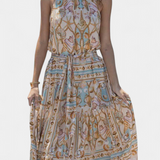 Teófila – Vestido Largo con Estampado de Tesoros del Océano, Elegancia y Encanto Marítimo